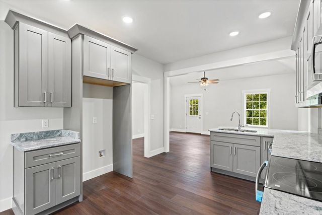 2041 Ashley Lane, Dalton, GA 30721