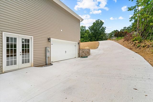 2041 Ashley Lane, Dalton, GA 30721