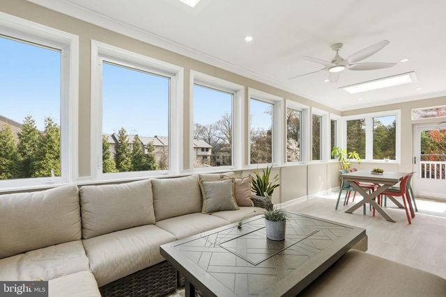 2525 FLINT HILL RD, Vienna, VA 22181