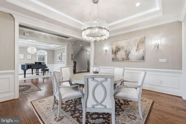 2525 FLINT HILL RD, Vienna, VA 22181