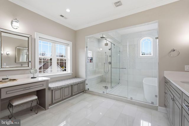 2525 FLINT HILL RD, Vienna, VA 22181