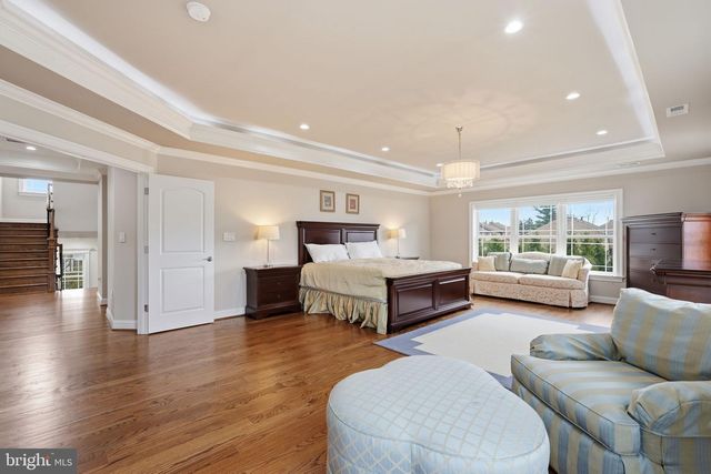 2525 FLINT HILL RD, Vienna, VA 22181