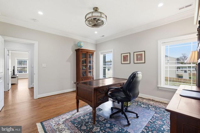 2525 FLINT HILL RD, Vienna, VA 22181