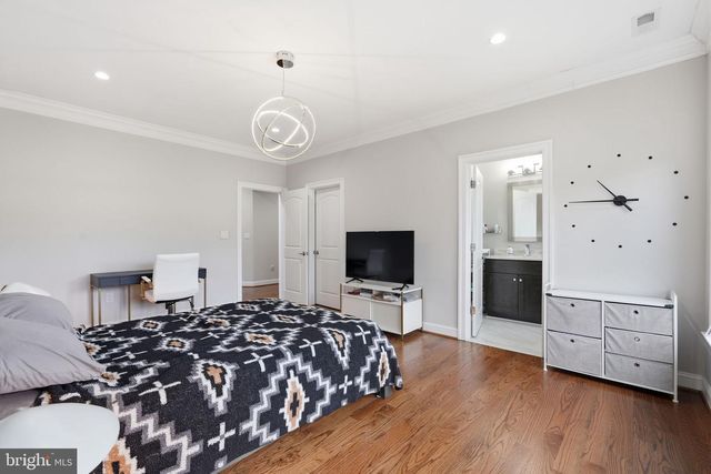 2525 FLINT HILL RD, Vienna, VA 22181