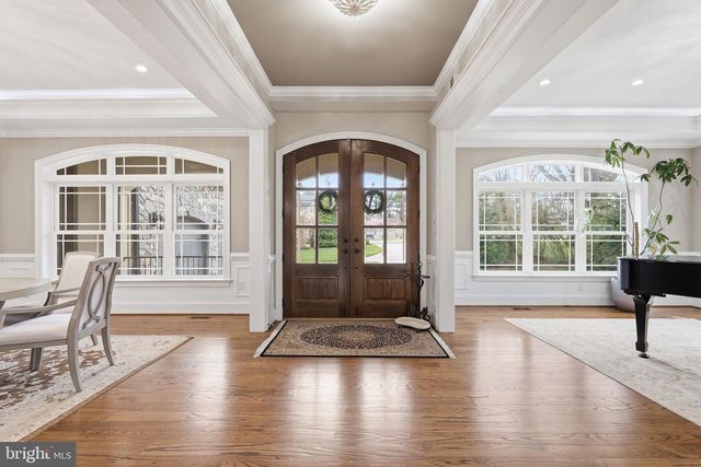 2525 FLINT HILL RD, Vienna, VA 22181