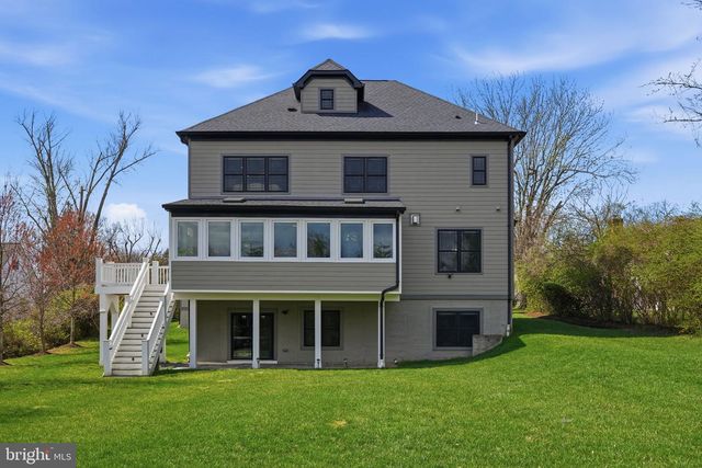 2525 FLINT HILL RD, Vienna, VA 22181