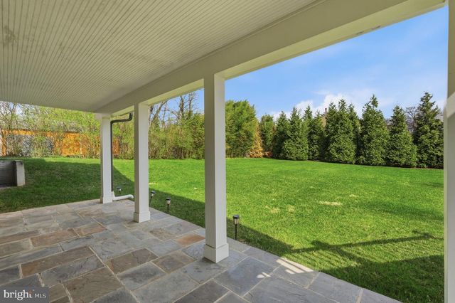 2525 FLINT HILL RD, Vienna, VA 22181