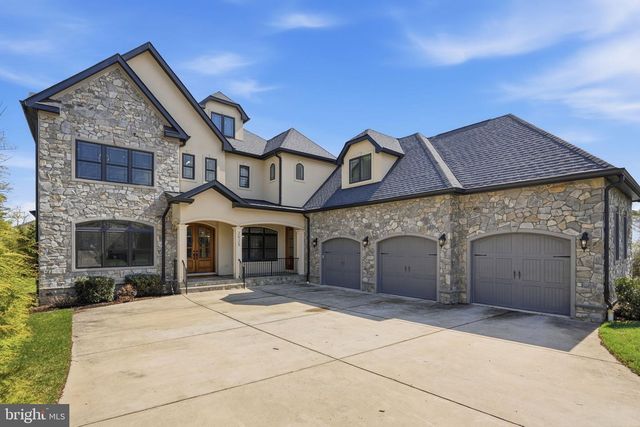 2525 FLINT HILL RD, Vienna, VA 22181