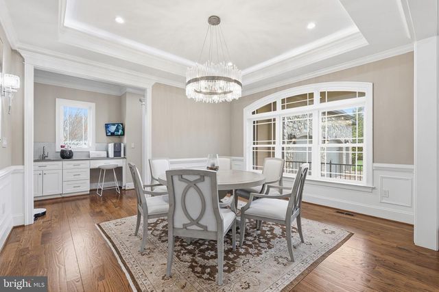 2525 FLINT HILL RD, Vienna, VA 22181