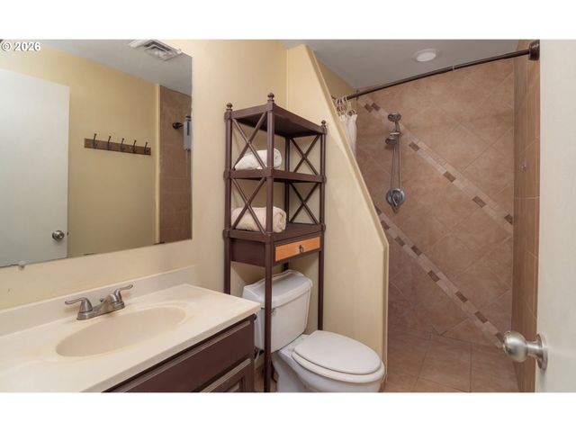 3902 S MYRTLE Rd, Myrtle Creek, OR 97457