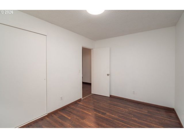 3902 S MYRTLE Rd, Myrtle Creek, OR 97457