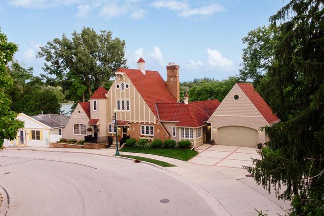 281 S Lake STREET, Elkhart Lake, WI 53020