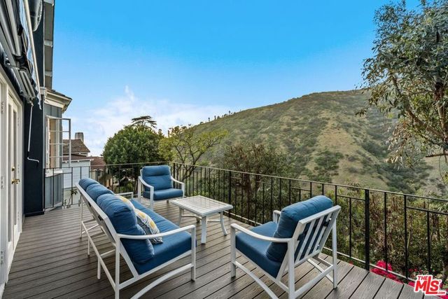 2109 Castilian Drive, Los Angeles, CA 90068