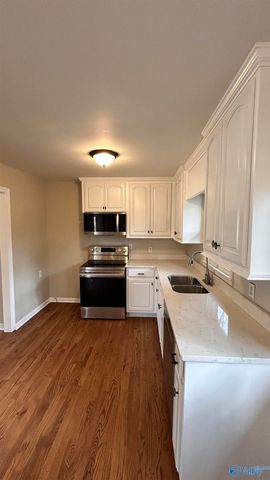 6407 Marsh Avenue, Huntsville, AL 35806