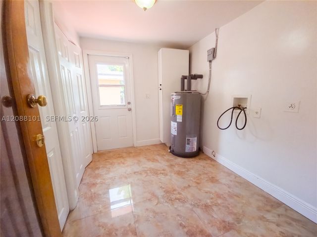 11601 SW 183rd St, Miami, FL 33157