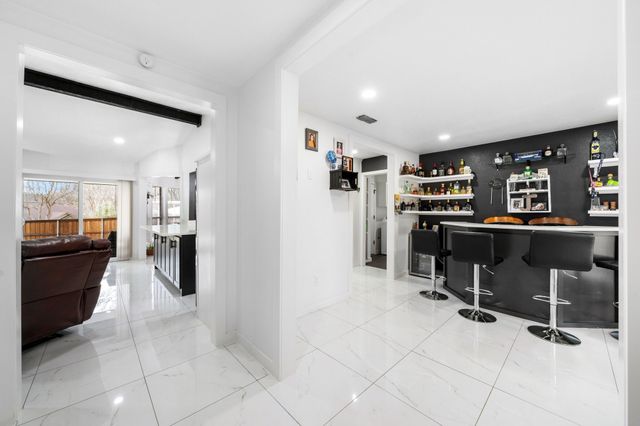 610 Athenia Way, Duncanville, TX 75137