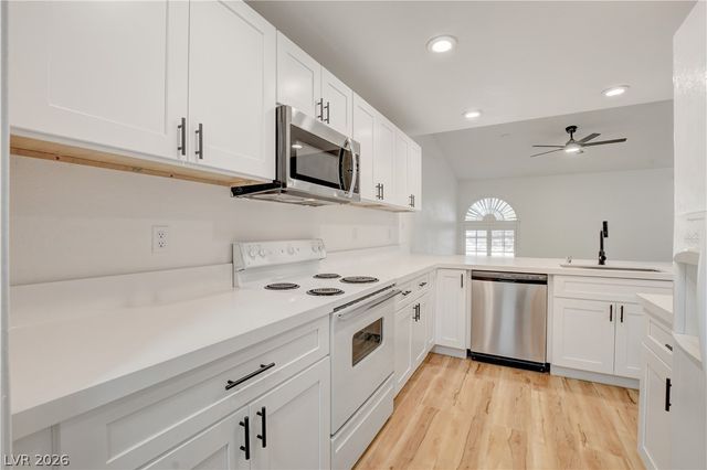 3676 Renovah Street 205, Las Vegas, NV 89129