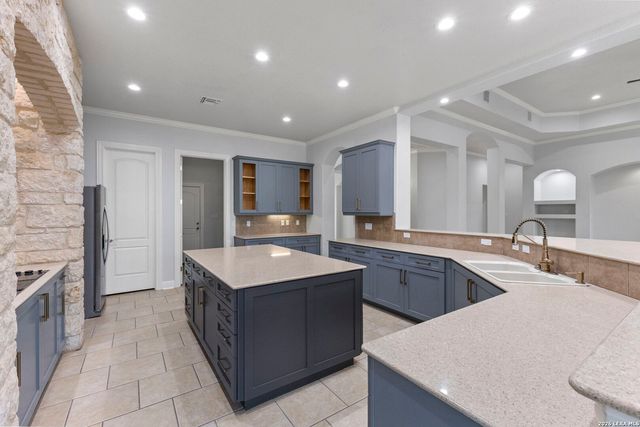 26807 Interstate 10 W #3, Boerne, TX 78006