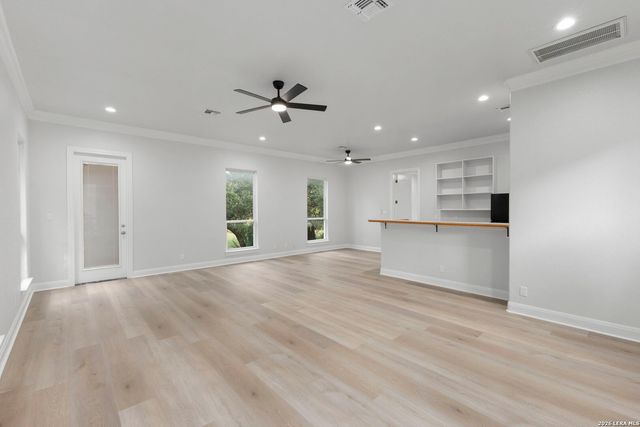 26807 Interstate 10 W #3, Boerne, TX 78006