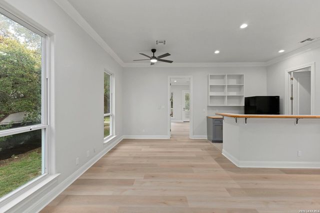 26807 Interstate 10 W #3, Boerne, TX 78006