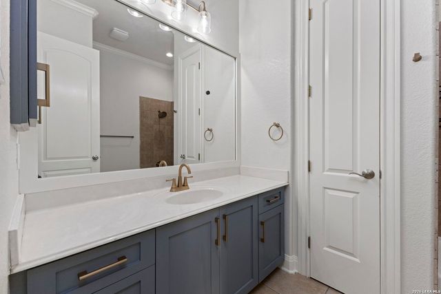 26807 Interstate 10 W #3, Boerne, TX 78006