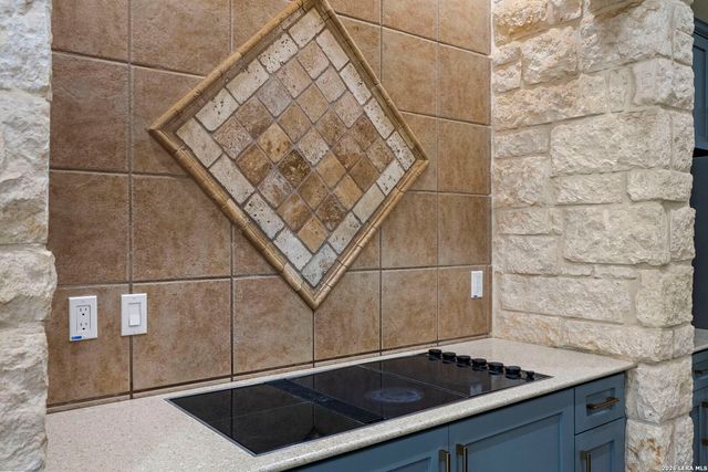26807 Interstate 10 W #3, Boerne, TX 78006