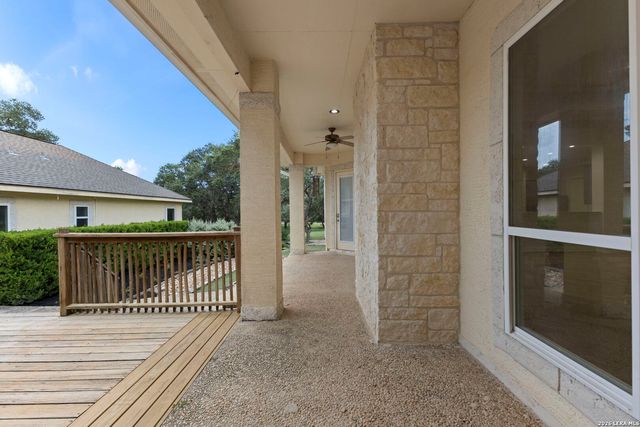 26807 Interstate 10 W #3, Boerne, TX 78006