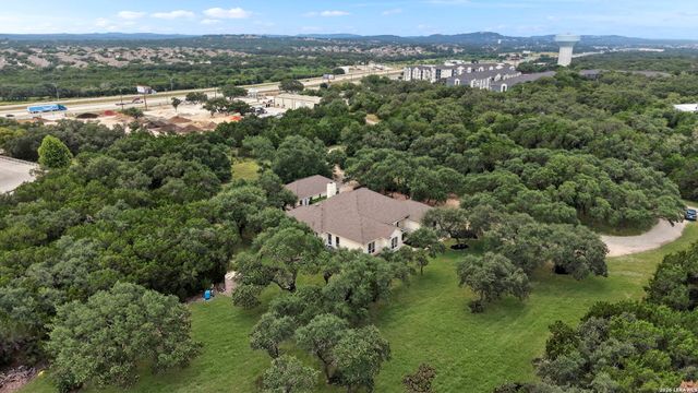 26807 Interstate 10 W #3, Boerne, TX 78006