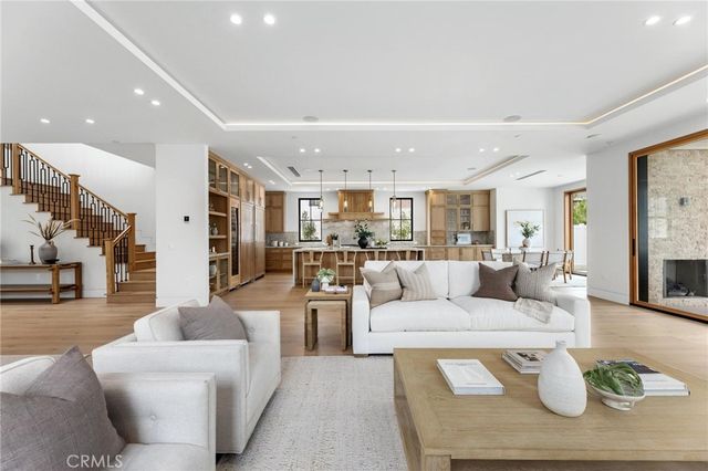 1721 2nd Street, Manhattan Beach, CA 90266