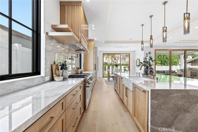 1721 2nd Street, Manhattan Beach, CA 90266