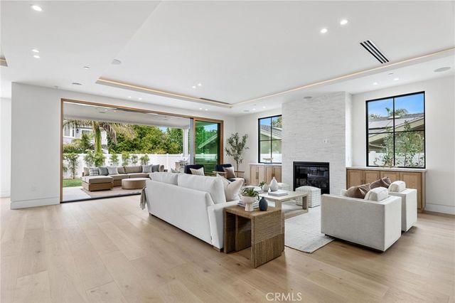 1721 2nd Street, Manhattan Beach, CA 90266