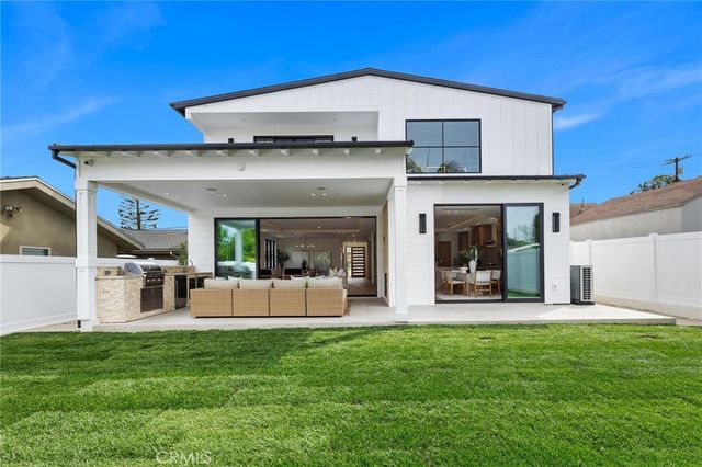 1721 2nd Street, Manhattan Beach, CA 90266