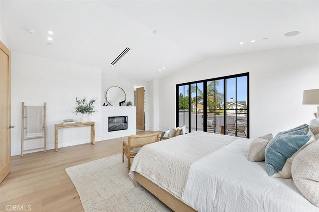 1721 2nd Street, Manhattan Beach, CA 90266