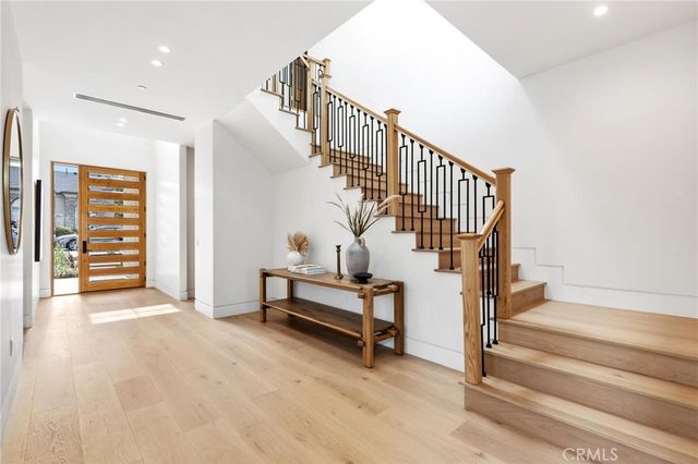 1721 2nd Street, Manhattan Beach, CA 90266