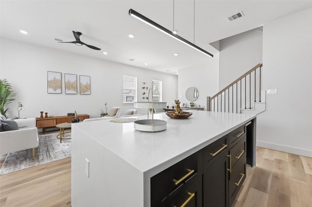 961 Highland Light Lane, Houston, TX 77091