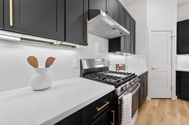 961 Highland Light Lane, Houston, TX 77091