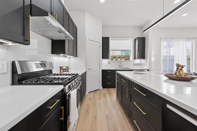 961 Highland Light Lane, Houston, TX 77091