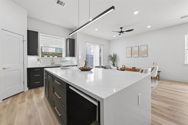 961 Highland Light Lane, Houston, TX 77091