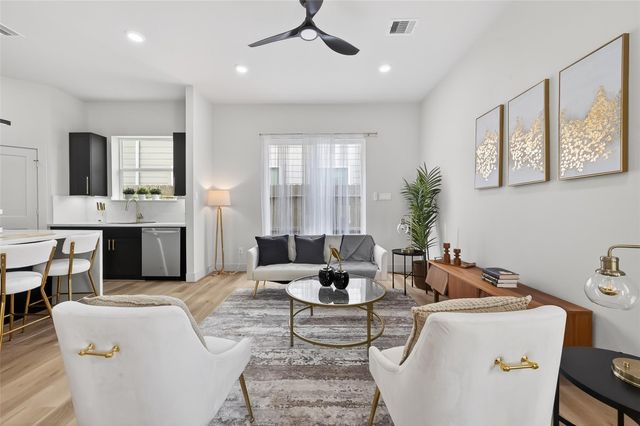 961 Highland Light Lane, Houston, TX 77091