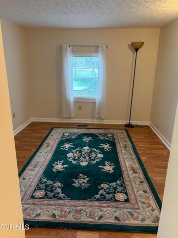 147 Virginia Avenue, Gate City, VA 24251
