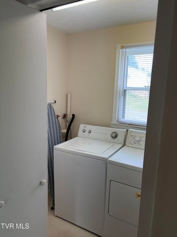 147 Virginia Avenue, Gate City, VA 24251