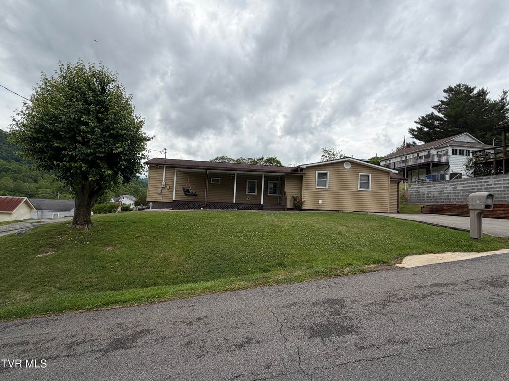 147 Virginia Avenue, Gate City, VA 24251