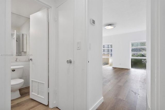 880 NE 69th St 2K, Miami, FL 33138