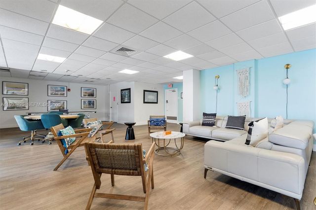 880 NE 69th St 2K, Miami, FL 33138