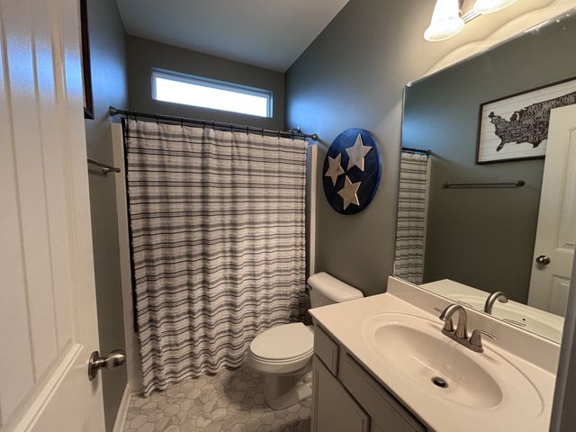 209 Windyhill St, Murfreesboro, TN 37129