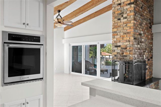 3943 FONTAINEBLEAU DRIVE, Tampa, FL 33634