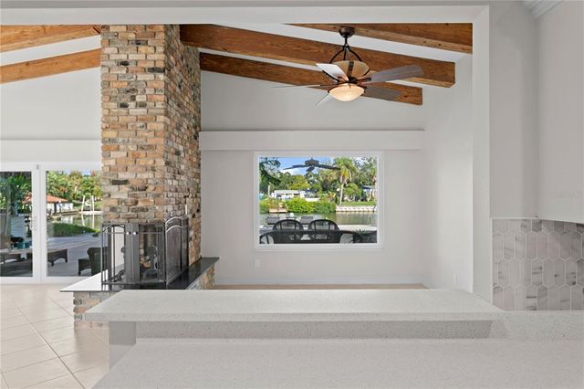 3943 FONTAINEBLEAU DRIVE, Tampa, FL 33634