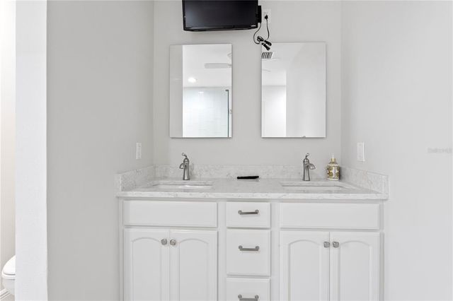 3943 FONTAINEBLEAU DRIVE, Tampa, FL 33634
