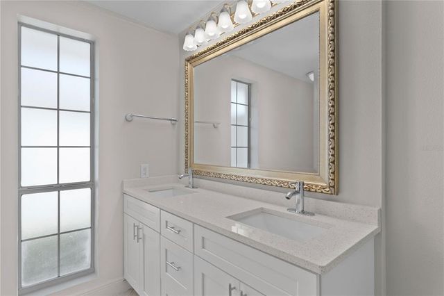 3943 FONTAINEBLEAU DRIVE, Tampa, FL 33634