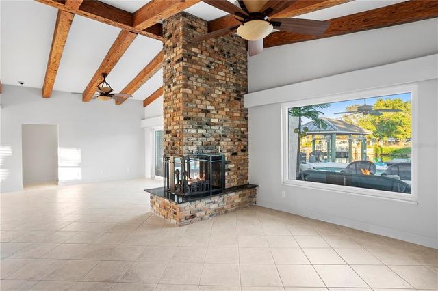 3943 FONTAINEBLEAU DRIVE, Tampa, FL 33634